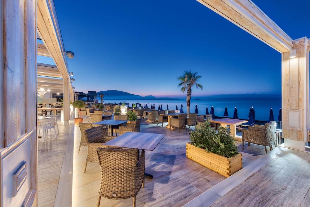 Hotel Mandala Seafront
